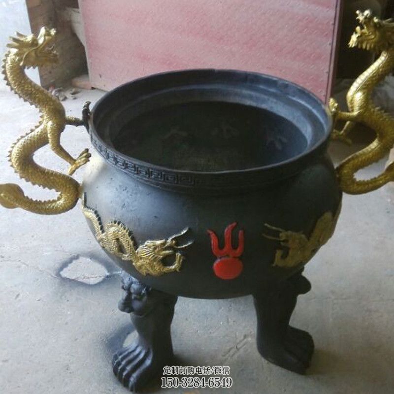 盘龙三足炉铜雕塑 盘龙三足炉铜雕塑