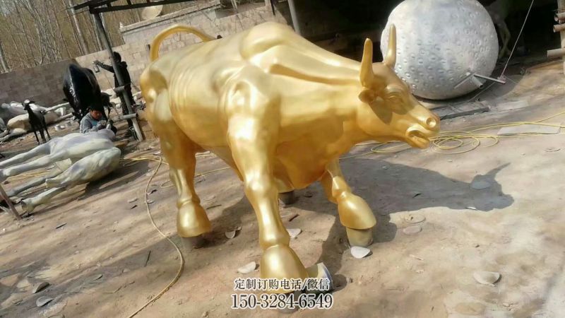仿古华尔街牛雕塑 庭院彩绘雕塑 田间小品 仿古华尔街牛雕塑 庭院彩绘雕塑 田间小品
