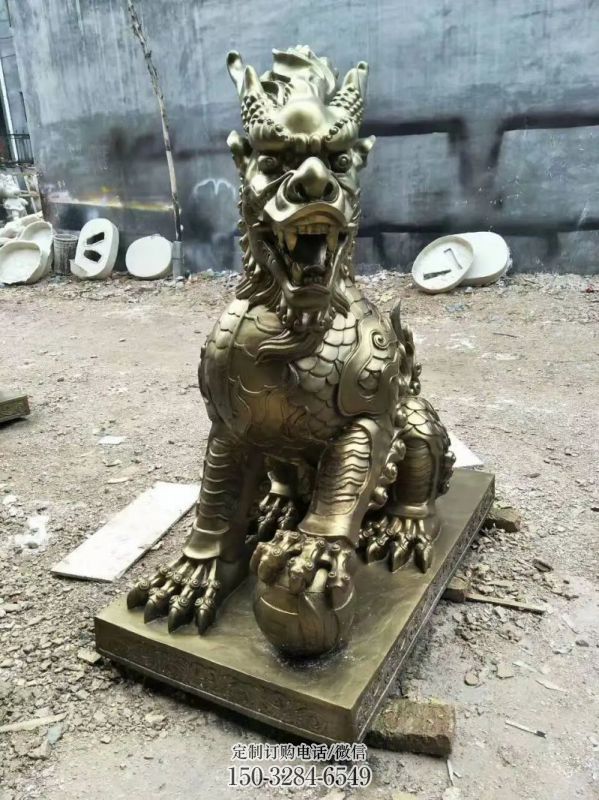 景区麒麟雕塑,镀金欧式雕塑,铁艺材质 景区麒麟雕塑,镀金欧式雕塑,铁艺材质